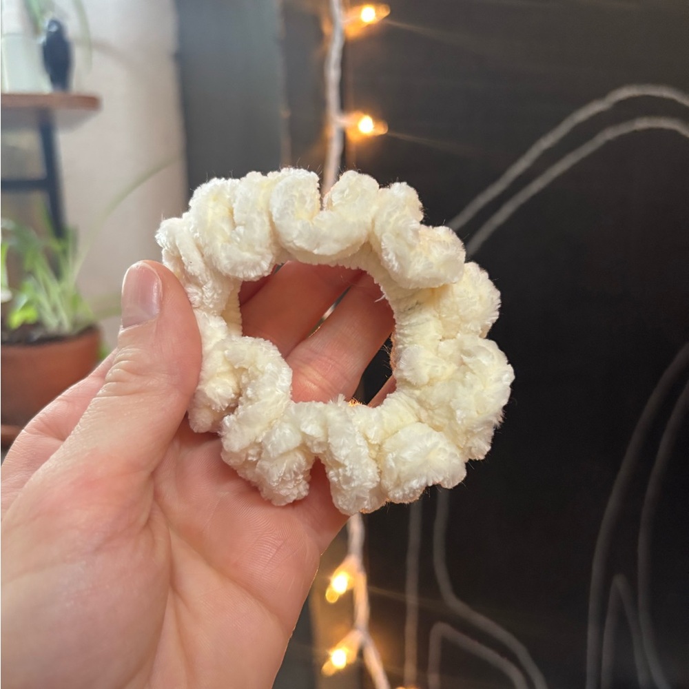 ✨2/$12✨Large Soft Velvet Handmade White Scrunchy!